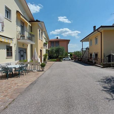 Narcisa Patio Apartment Bardolino Eksteriør billede