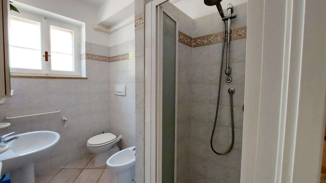 Narcisa Patio Apartment Bardolino Eksteriør billede